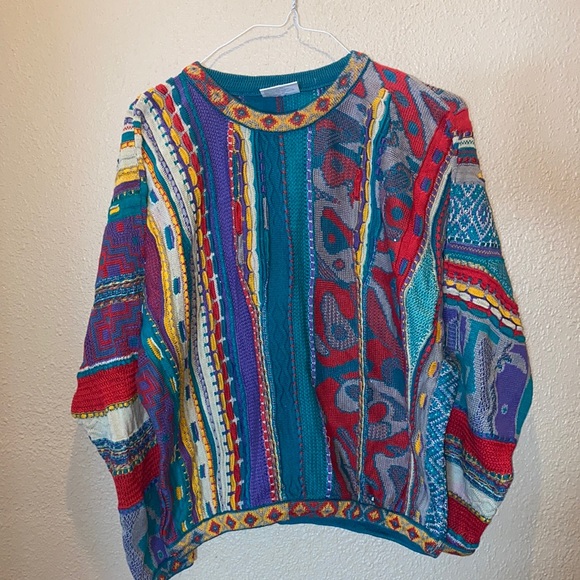 COOGI Sweater - Picture 2 of 8